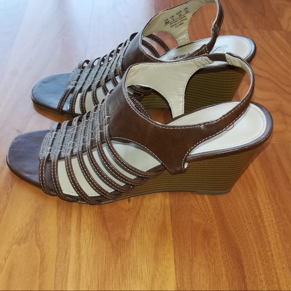 lifestride strappy heels